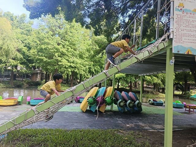 彰化親子景點首選！ 暑假必衝沐卉親子農場，沁涼水滑梯、彩虹瀑布全家都玩翻