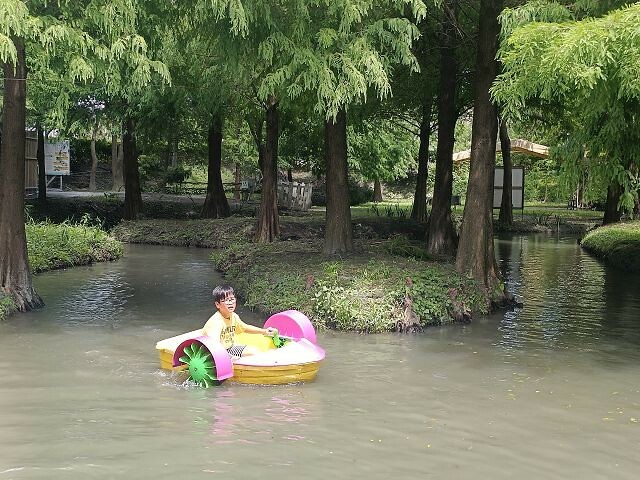 彰化親子景點首選！ 暑假必衝沐卉親子農場，沁涼水滑梯、彩虹瀑布全家都玩翻