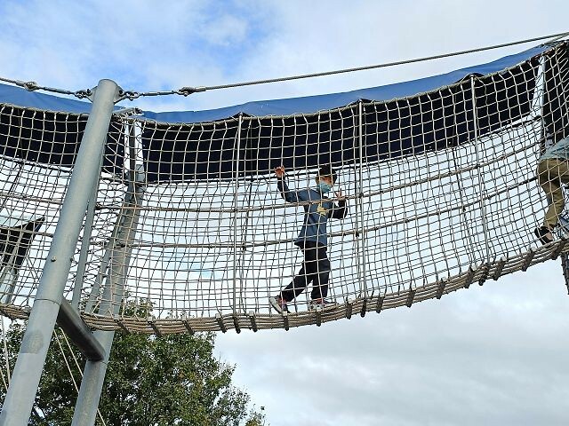 地球旅行遊戲場！台北親子景點首選，多元遊具邊玩邊看飛機，滿足各年齡層需求
