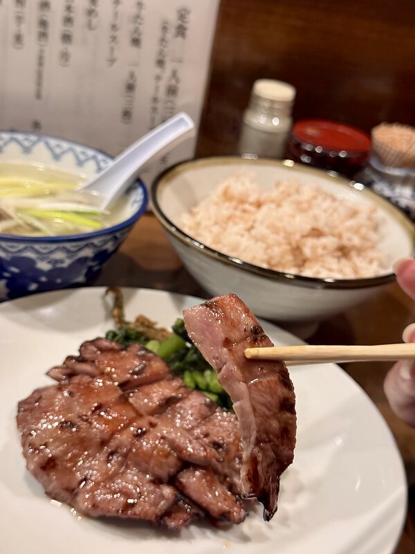 日本仙台牛舌傳奇老店！味太助本店超過70年烤牛舌，老饕必吃仙台美食。