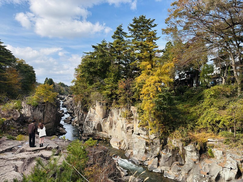 日本岩手飛天糰子！百年郭公飛天糰子超特別，裝籃子飛越溪谷運給你。