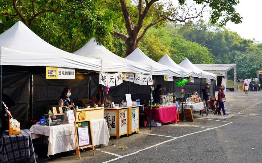飛牛牧場親子越野障礙賽！苗栗大草原上的跑酷盛會，十二關卡等你來玩