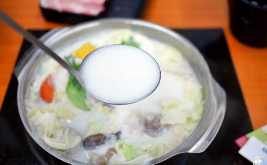 飛牛牧場親子越野障礙賽！苗栗大草原上的跑酷盛會，十二關卡等你來玩