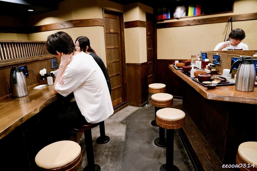 東京新宿美食｜しんぱち食堂 西武新宿店，超人氣炭火焼干物定食