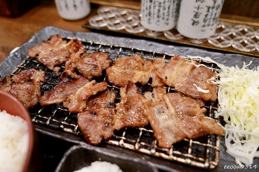 東京新宿美食｜しんぱち食堂 西武新宿店，超人氣炭火焼干物定食