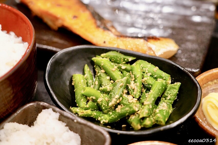 東京新宿美食｜しんぱち食堂 西武新宿店，超人氣炭火焼干物定食