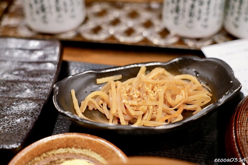 東京新宿美食｜しんぱち食堂 西武新宿店，超人氣炭火焼干物定食