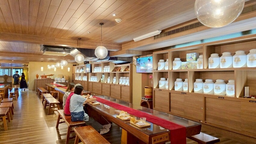 日月潭必訪Hohocha喝喝茶，奉茶奉蛋、買伴手禮的好所在！！