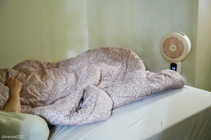 電風扇開箱｜Fujitek富士電通語音遙控循環扇．360度擺頭設計，夏日省電涼感推薦！