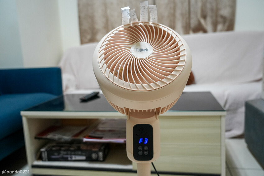 電風扇開箱｜Fujitek富士電通語音遙控循環扇．360度擺頭設計，夏日省電涼感推薦！