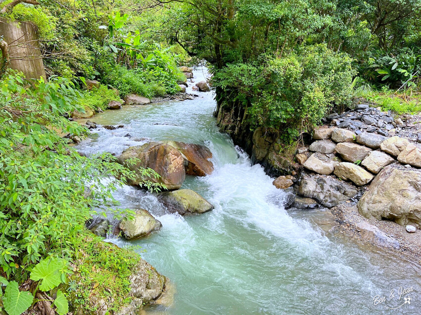 宜蘭玩水秘境！免門票 圳頭鴛鴦溪 享受天然清涼，夏日避暑首選地