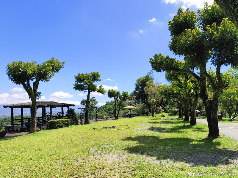 香格里拉休閒農場,宜蘭住宿首選,親子景點玩樂趣,銀絨牡丹季必訪秘境