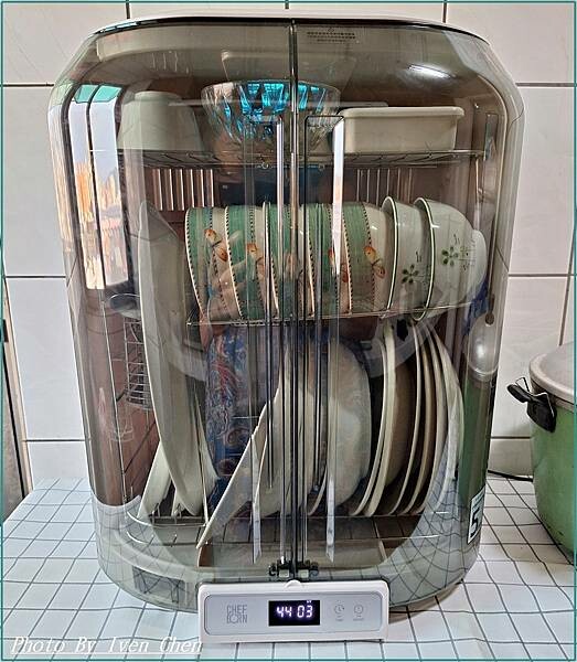 《開箱》廚房最的小家電-『75L紫外線殺菌烘碗機 』  Iv