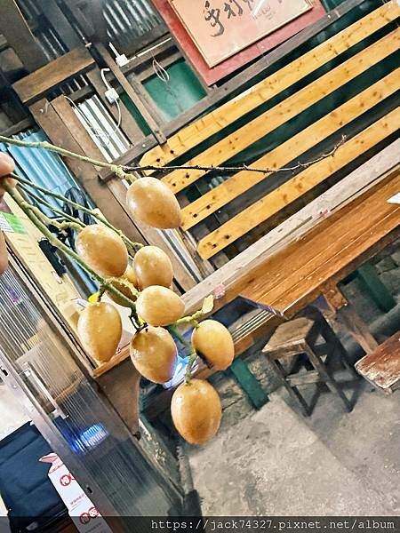 {澳門美食}路環漢記咖啡,隱身在廢棄船廠的神秘咖啡店,超推豬