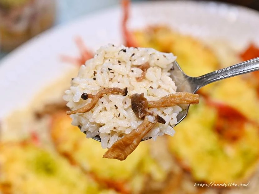 台中市北屯區新天地集團80周年限定菜色登場!經典美味帶您嚐鮮新天地