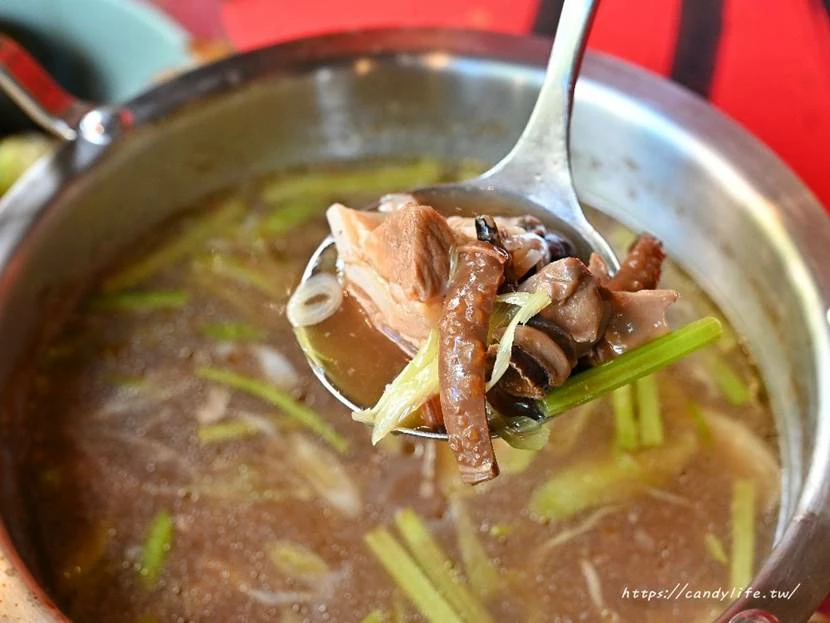 台中市南屯區有春茶館全新改裝！台中人氣茶館再升級，新菜色、人氣必點一次看，平日用餐不限時