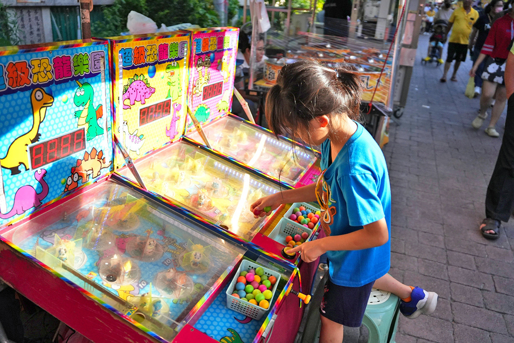彰化鹿港老街尋寶記，鈞厚肉干成新寵，消暑冰品與在地小吃全攻略
