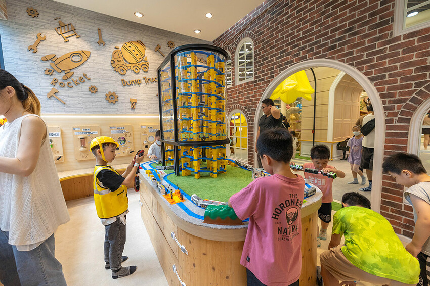 台中樂米樂園北歐館｜台中兒童樂園｜瑪利歐奧運闖關環｜恐龍島｜台中東區景點推薦