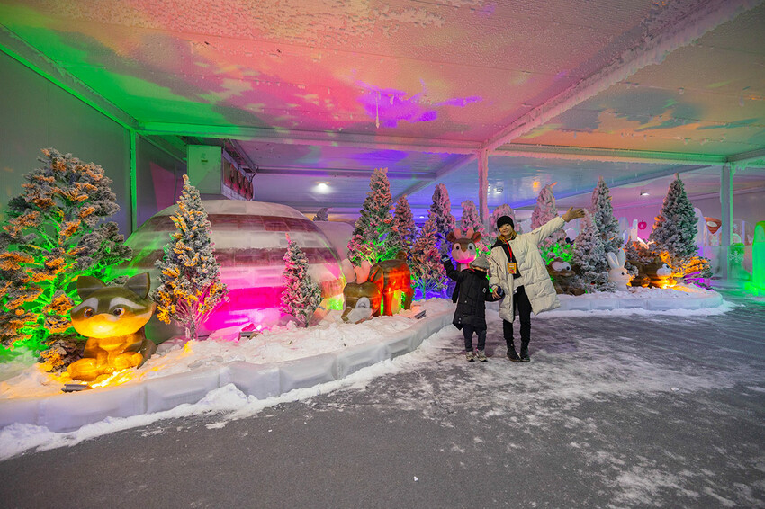 2025屏東夏日狂歡祭免費入園｜童話冰宮｜狂歡遊樂園海盜船、瘋狂摩托車，氣墊城堡、夏日兜風樂園賽車｜夏日遊園派對｜屏東暑假活動推薦