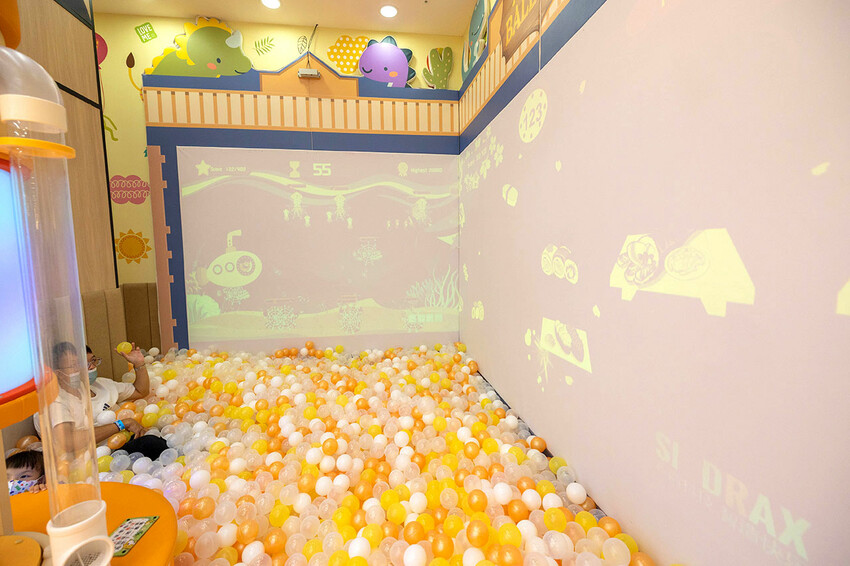 台中樂米樂園北歐館｜台中兒童樂園｜瑪利歐奧運闖關環｜恐龍島｜台中東區景點推薦