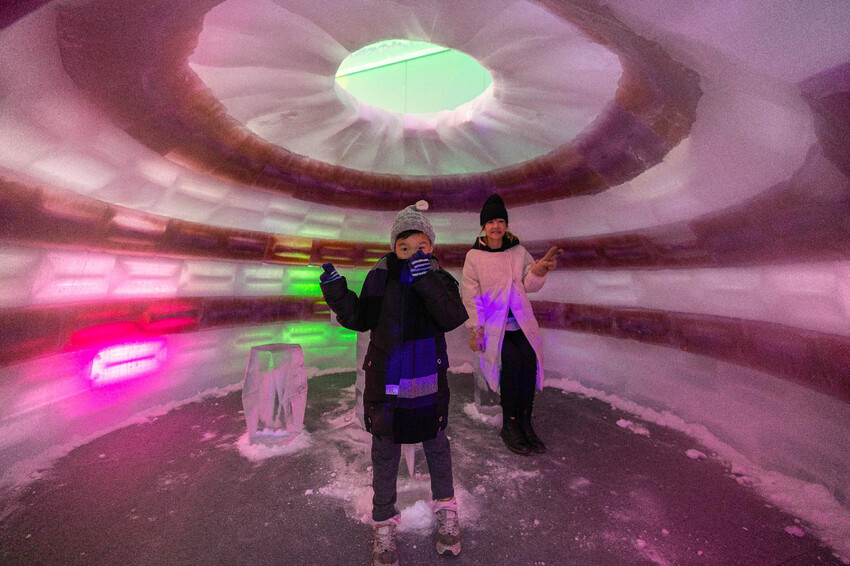 2025屏東夏日狂歡祭免費入園｜童話冰宮｜狂歡遊樂園海盜船、瘋狂摩托車，氣墊城堡、夏日兜風樂園賽車｜夏日遊園派對｜屏東暑假活動推薦