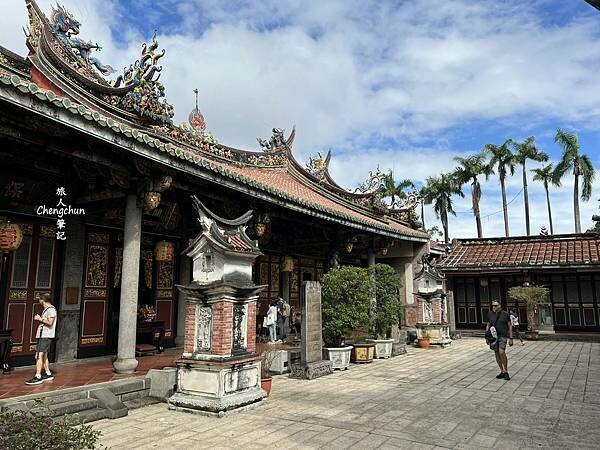 台北漫遊【大龍峒保安宮】慢走在紅磚古厝中，感受老台北的韻味