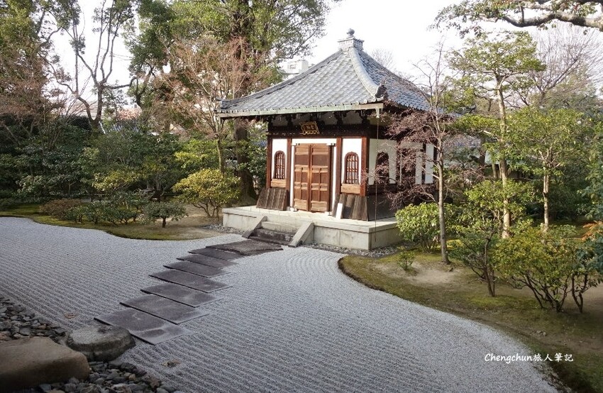 京都【建仁寺 】少了楓紅多了幽靜，美...不打折 !