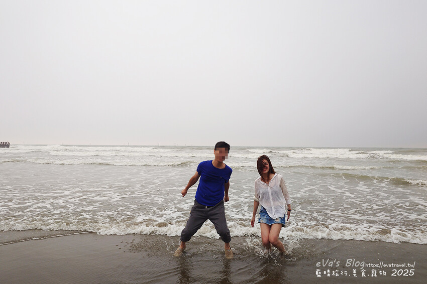 苗栗縣通霄鎮【2025通霄沙雕藝術節】通霄海水浴場｜永續和平主題免費入場，一起逍遙沙城賞沙雕、玩海灘。苗栗海邊