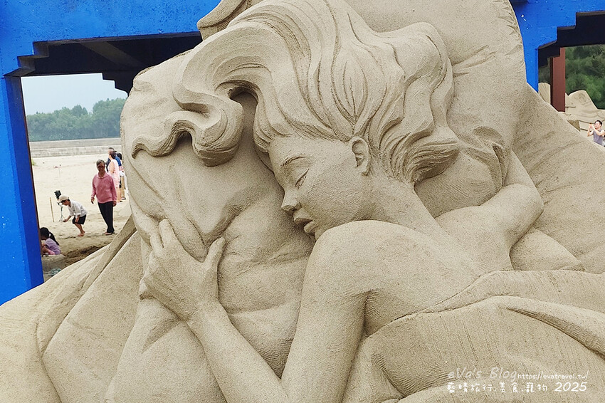 苗栗縣通霄鎮【2025通霄沙雕藝術節】通霄海水浴場｜永續和平主題免費入場，一起逍遙沙城賞沙雕、玩海灘。苗栗海邊