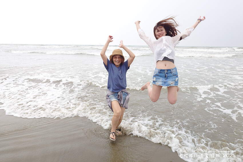 苗栗縣通霄鎮【2025通霄沙雕藝術節】通霄海水浴場｜永續和平主題免費入場，一起逍遙沙城賞沙雕、玩海灘。苗栗海邊