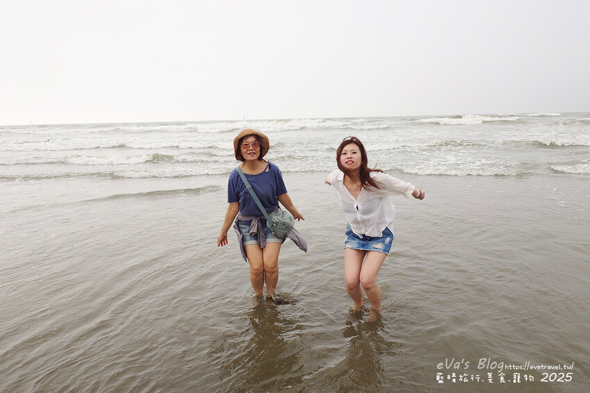 苗栗縣通霄鎮【2025通霄沙雕藝術節】通霄海水浴場｜永續和平主題免費入場，一起逍遙沙城賞沙雕、玩海灘。苗栗海邊