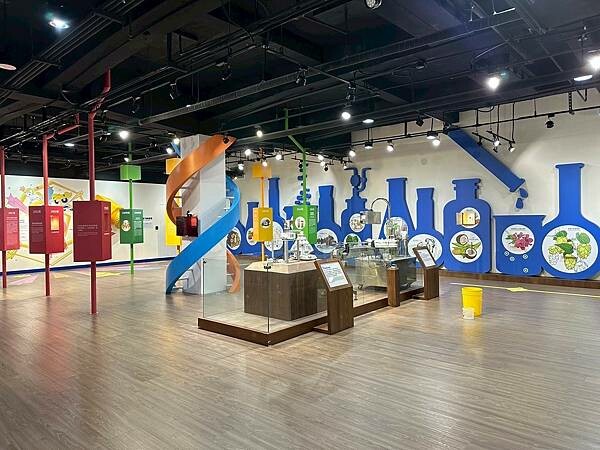 彰化親子家庭遊熱點，台塑生醫觀光工廠，玩樂學習兼具，還是購物伴手禮好去處！