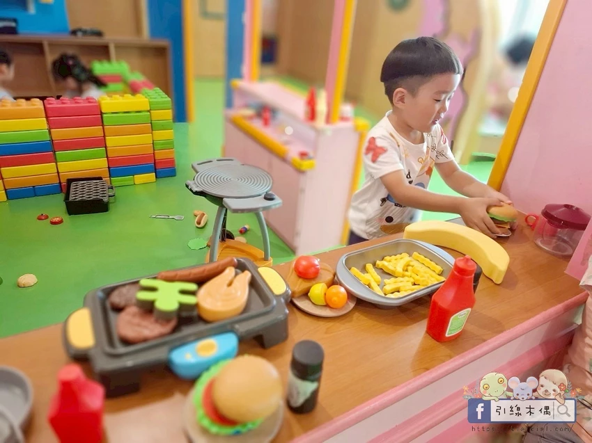 高雄市大樹區暑假親子住宿怎麼選?5大理由入住《義大皇家酒店》高鐵聯票省力又享受!泳池、樂園、百貨,一站滿足全家需求!