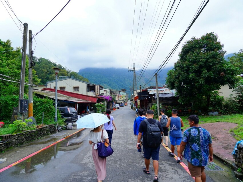 高雄市茂林區走訪多納高吊橋、小長城步道、瑪姿餐廳｜秘境景點＋原民美食全攻略！【高雄多納部落一日遊】