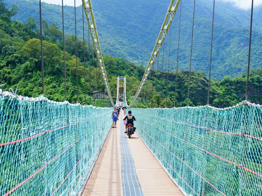 高雄市茂林區走訪多納高吊橋、小長城步道、瑪姿餐廳｜秘境景點＋原民美食全攻略！【高雄多納部落一日遊】