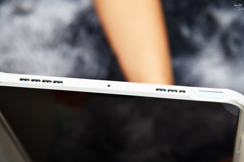 【iPad配件開箱】Spigen iPad Air Skin