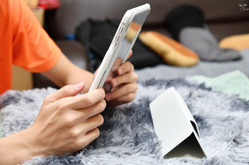 【iPad配件開箱】Spigen iPad Air Skin