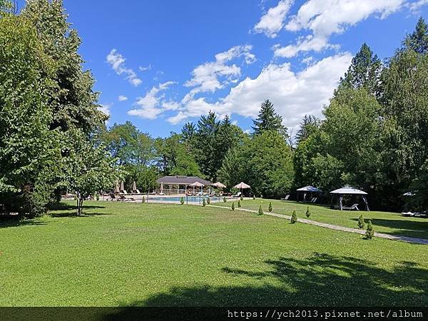 Conacul Maldar飯店景觀餐廳午餐，還有多種溫帶水