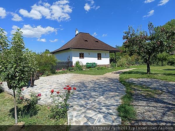 Conacul Maldar飯店景觀餐廳午餐，還有多種溫帶水