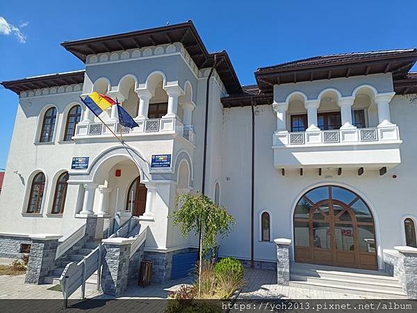 Conacul Maldar飯店景觀餐廳午餐，還有多種溫帶水