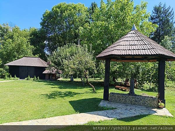 Conacul Maldar飯店景觀餐廳午餐，還有多種溫帶水