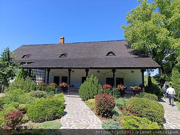 Conacul Maldar飯店景觀餐廳午餐，還有多種溫帶水