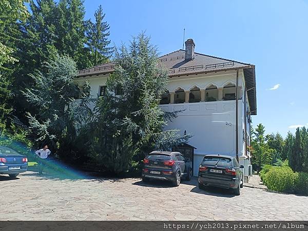 Conacul Maldar飯店景觀餐廳午餐，還有多種溫帶水