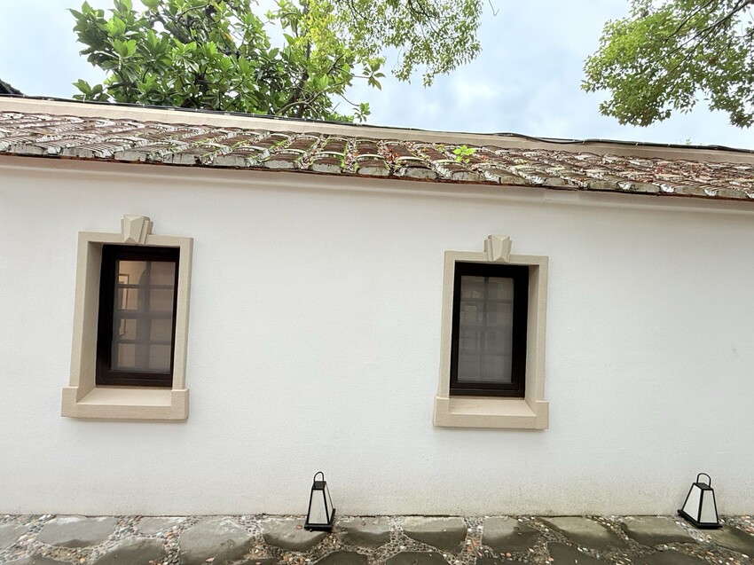 淡水巫登益美術館新北館：百年古蹟內的藝術美術館。超美庭園