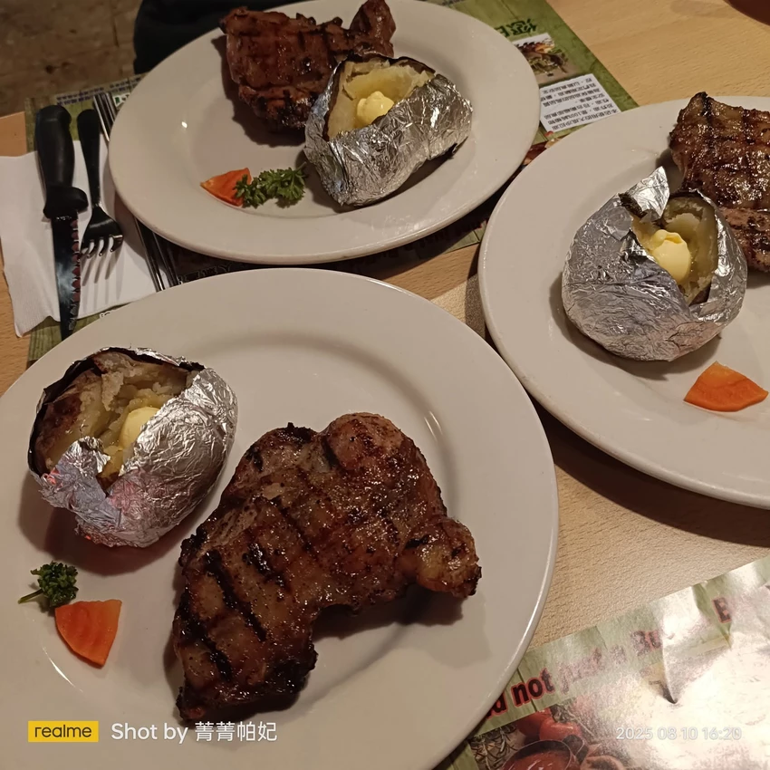 台北市大安區20250810 龐德羅莎40訪，台大店，假日晚餐