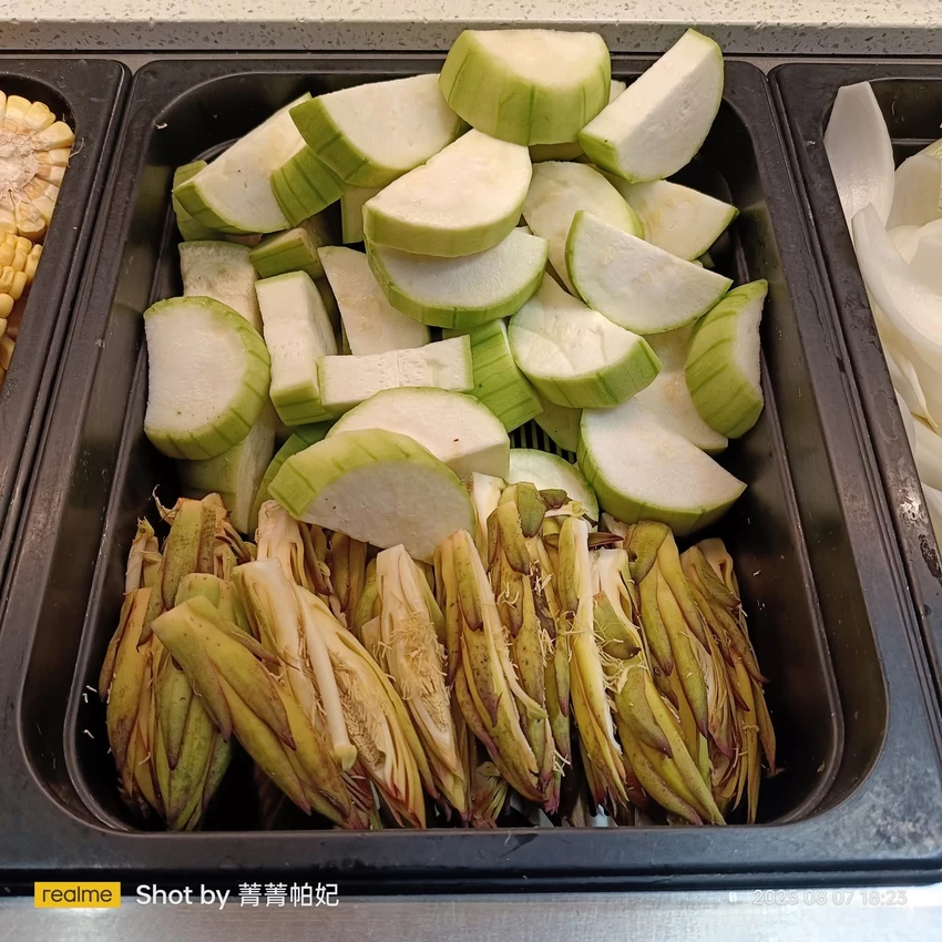 台北市中山區20250807 犇鱻涮涮鍋，17訪，平日晚餐