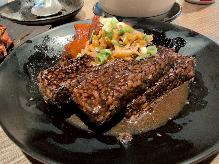 來碗銷魂過癮沾滿蛋液的蝦仁飯吧!北門-蝦仁飯·煲湯