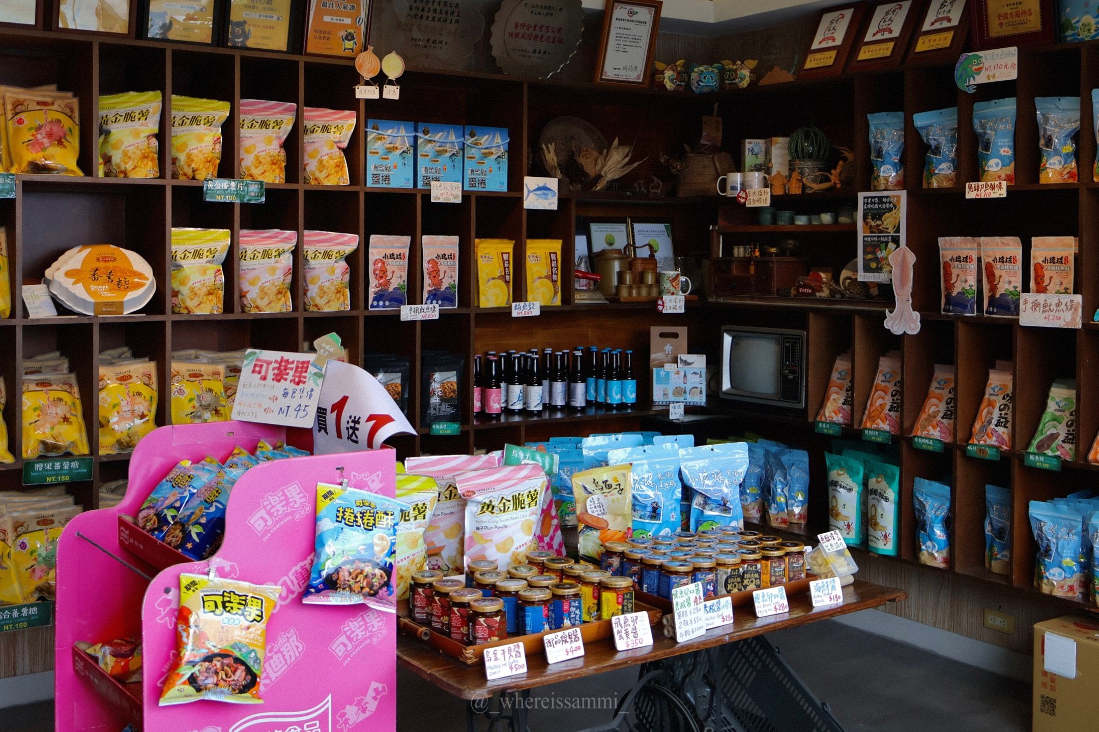 告別擁擠!淡季小琉球漫遊體驗,回歸純樸鄉鎮,感受大自然洗禮的充實!