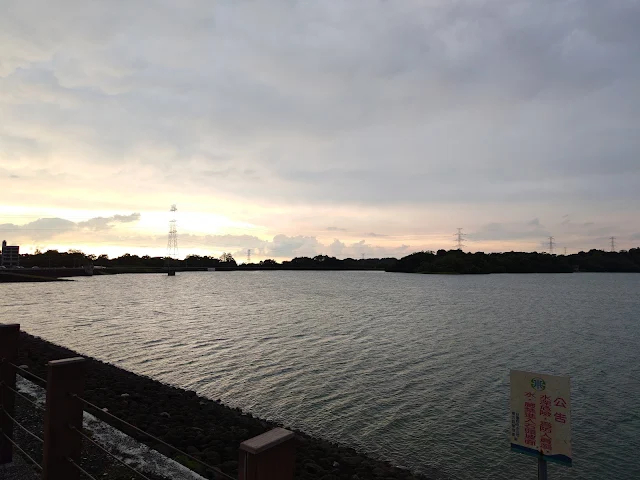 仁義潭水庫 - 大壩步道 - 高壓電塔 - 夕陽