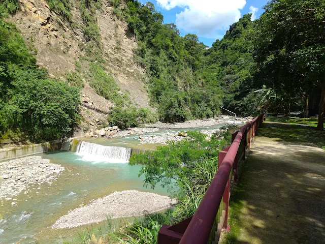 觸口天長地久橋 (阿里山國家風景區) - 獨座溪 - 攔沙壩瀑布 觸口天長地久橋 (阿里山國家風景區) - 獨座溪 - 攔沙壩瀑布